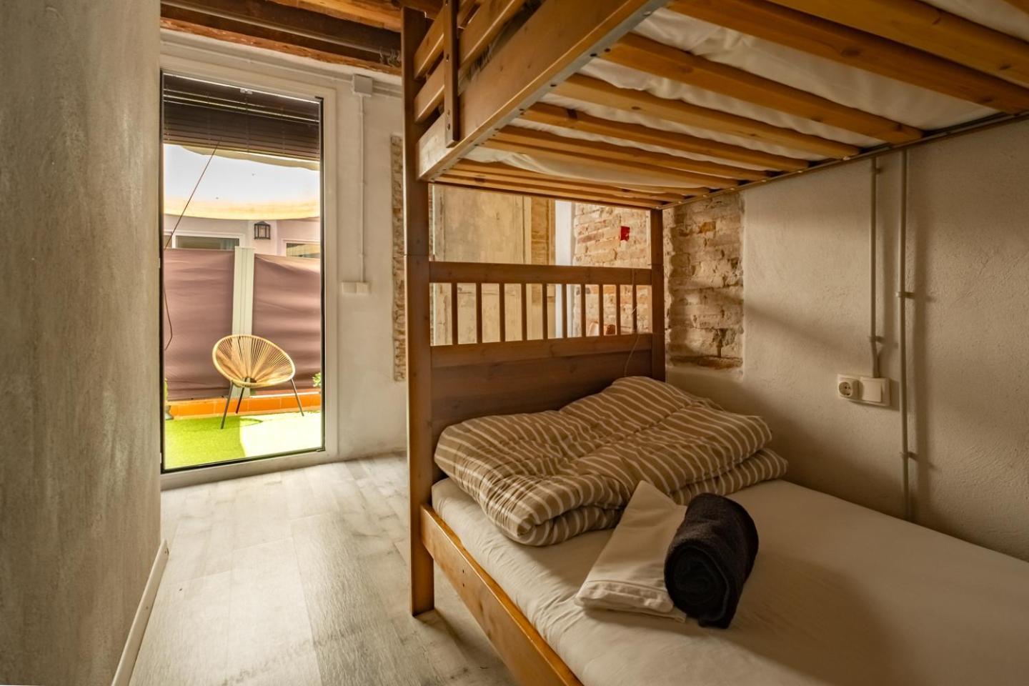 En El Corazón De Tarragona. Planta Baja Con Patio. Apartamento Tarragona
