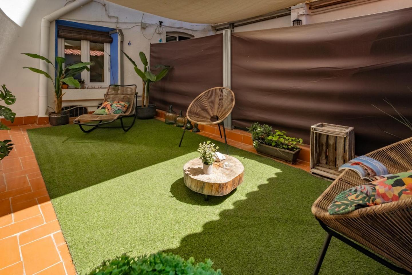 En El Corazon De Tarragona. Planta Baja Con Patio. Tarragona