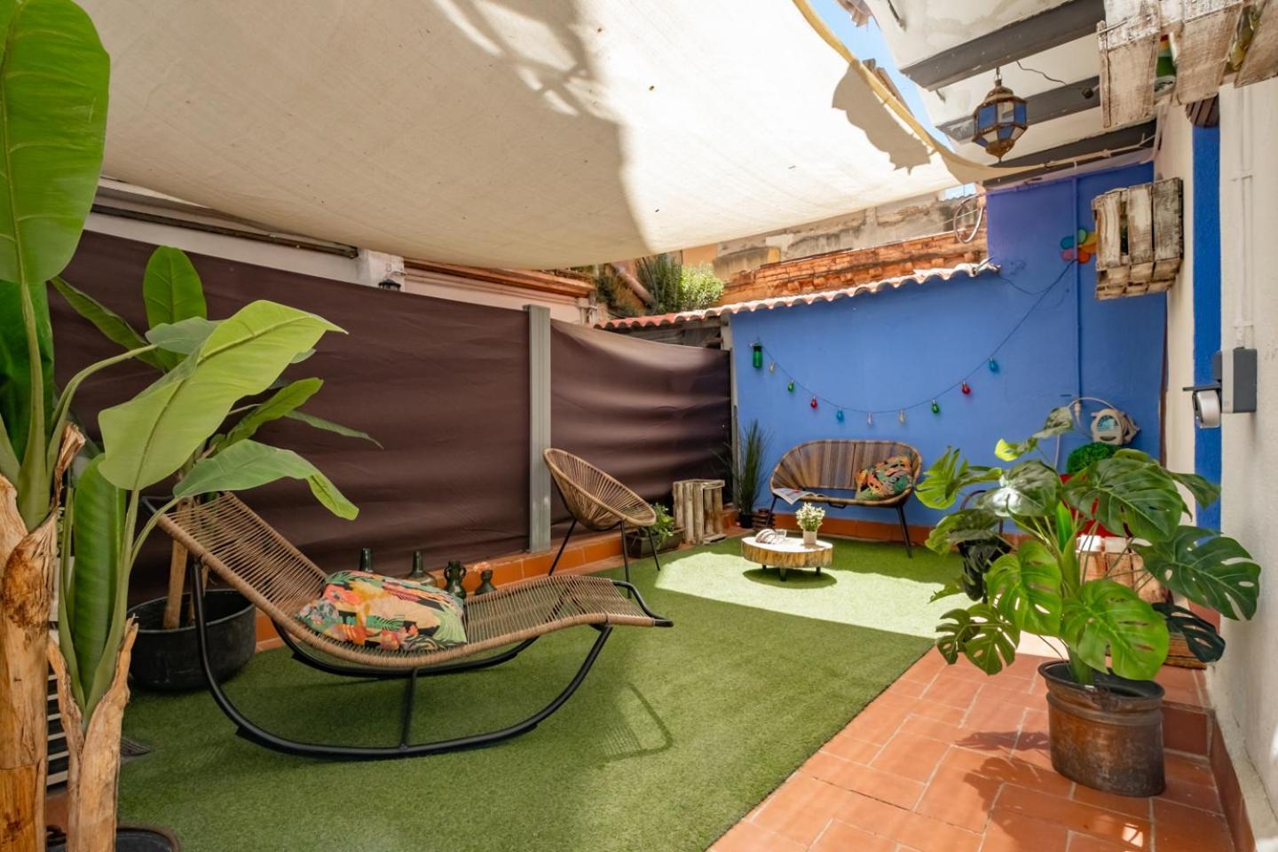 Apartamento En El Corazón De Tarragona. Planta Baja Con Patio. *