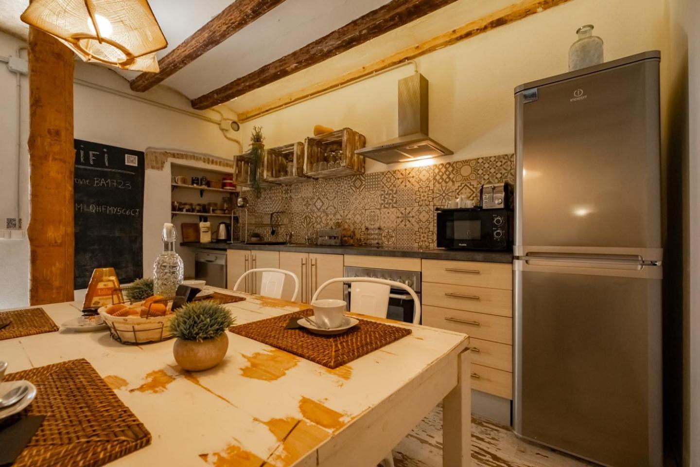 En El Corazón De Tarragona. Planta Baja Con Patio. * Tarragona