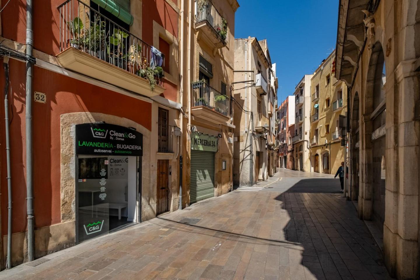 En El Corazón De Tarragona. Planta Baja Con Patio. Apartamento Tarragona